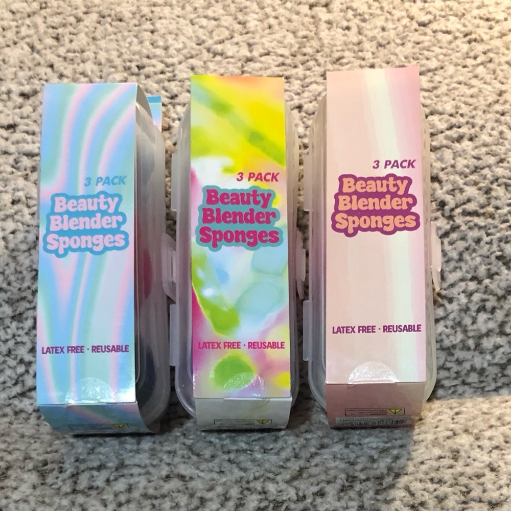 Beauty Blender Sponges in Hard Cases Latex Free Reusable (3 Packs 9 Total)